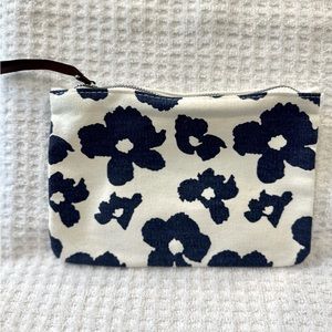 💠Choose 4 for $8 Pick 4 + Offer $8~ OR $3 each ~ Brand New IPSY Bag 7x5